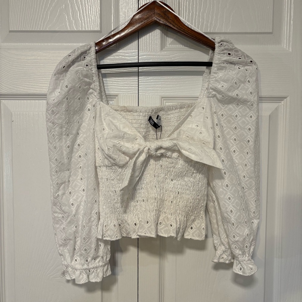 ZARA White Eyelet Smocked Puff Sleeve Crop Top Cottagecore Romantic M NWT